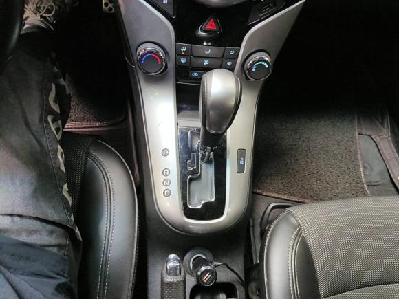 [成都·川A] 二手雪佛兰科鲁兹2013款 掀背 1.6T 自动旗舰型