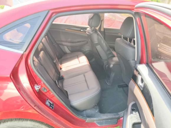 [苏州·苏E] 二手长安逸动DT2018款 1.6L 自动智享型