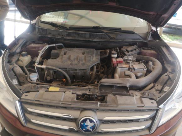 [上海·鄂J] 二手启辰启辰T702015款 1.6L 手动睿行版