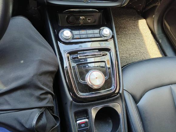 [芜湖·浙A] 二手荣威荣威Ei52018款 互联网豪华版