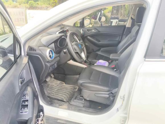 [广州·粤A] 二手比亚迪元新能源2018款 EV360 智联炫酷型