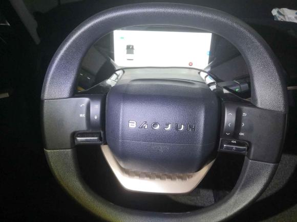 [无锡·苏B] 二手宝骏宝骏KiWi EV2022款 艺术家轻享版 三元锂