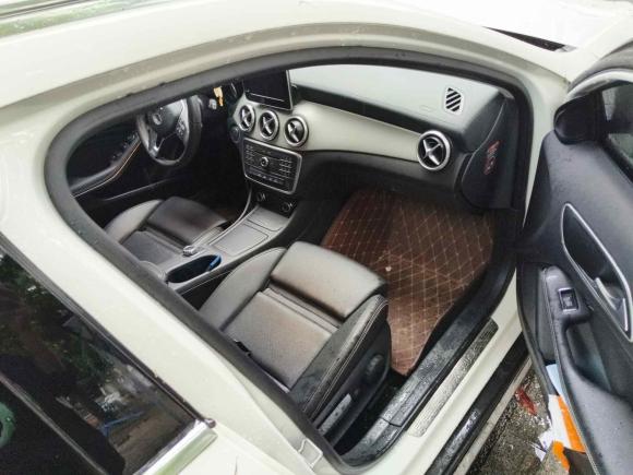 [杭州·浙A] 二手奔驰奔驰GLA2016款 GLA 200 时尚型