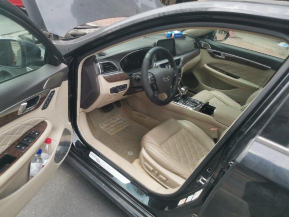 [广州·粤A] 二手广汽传祺传祺GA82016款 320T 行政版