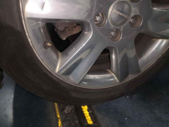 [无锡·苏B] 二手道奇酷威2013款 2.4L 两驱尊尚版