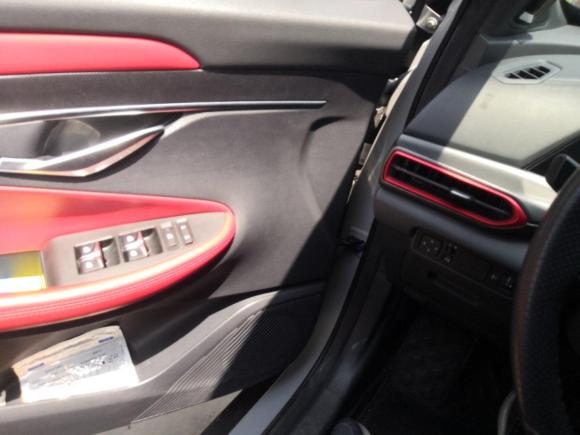 [成都·川A] 二手长安长安UNI-T2020款 1.5T 尊贵型