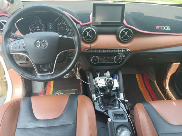 [深圳·粤L] 二手北京汽车绅宝X352016款 1.5L 手动豪华版