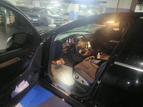 [上海·沪G] 二手奔驰奔驰R级2014款 R 320 4MATIC 商务型