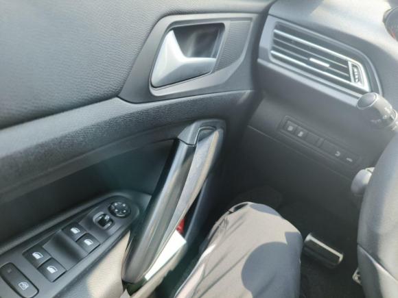 [上海·沪B] 二手标致标致308S2015款 1.6T 自动睿驰版