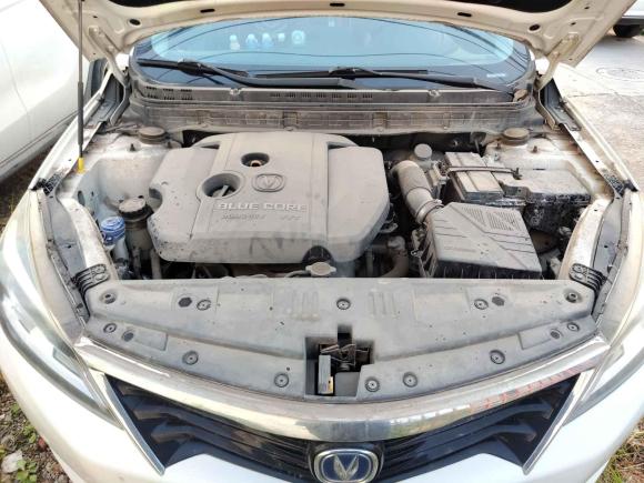 [上海·鲁R] 二手长安悦翔V72016款 1.6L 手动乐享型 国V