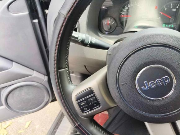 [杭州·浙A] 二手Jeep指南者2011款 2.4L 四驱运动版