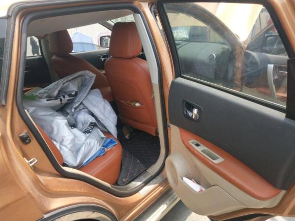 [上海·苏M] 二手日产逍客2011款 2.0XL 火 6MT 2WD