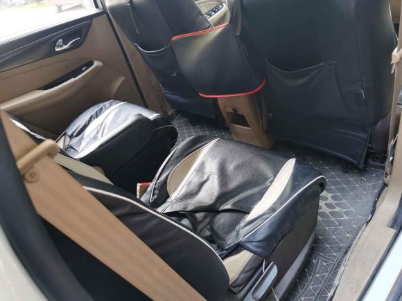 [西安·陕U] 二手宝骏宝骏7302017款 1.8L iAMT尊享型 7座