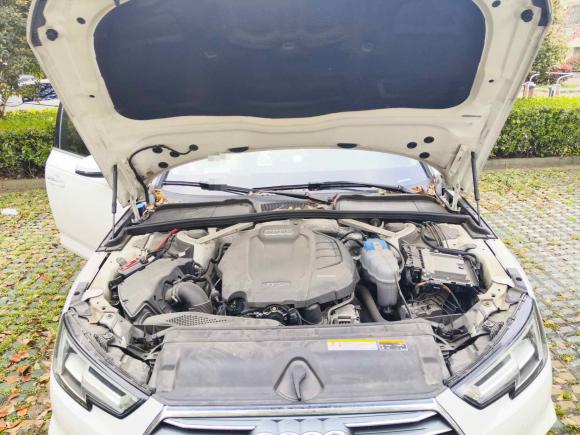 [苏州·苏E] 二手奥迪奥迪A4L2018款 30周年年型 40 TFSI 时尚型