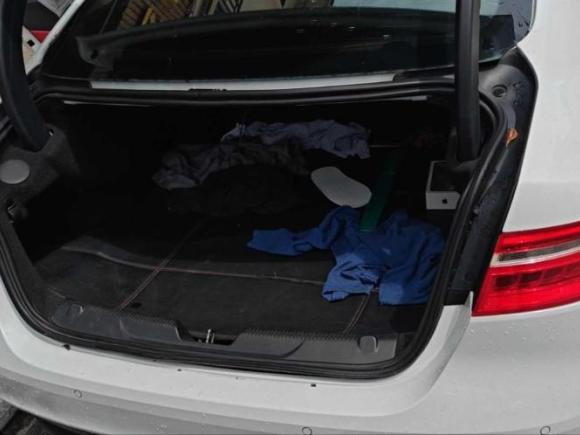 [佛山·浙C] 二手捷豹捷豹XE2015款 2.0T 200PS R-Sport