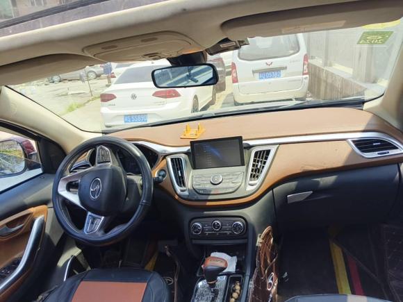 [上海·贵C] 二手东南东南DX72015款 1.5T 自动豪华型