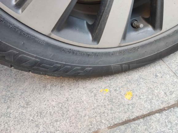 [南昌·赣M] 二手荣威荣威RX82018款 30T 智联网两驱旗舰版