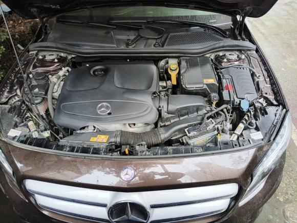 [成都·川A] 二手奔驰奔驰GLA2016款 GLA 200 时尚型