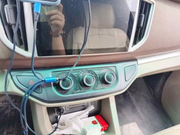 [青岛·鲁U] 二手东风风行菱智2019款 V3 1.6L 2座标准型 国VI