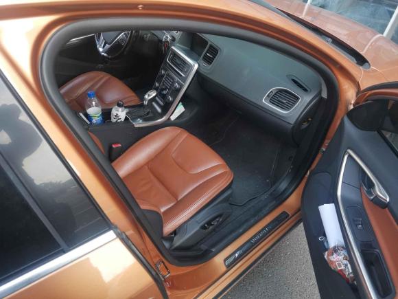 [湖州·浙E] 二手沃尔沃沃尔沃S602013款 T5 舒适版