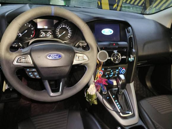 [温州·鲁B] 二手福特福克斯2018款 两厢经典 EcoBoost 180 自动运动型