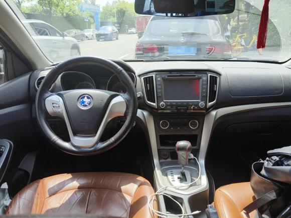 [武汉·鄂A] 二手启辰启辰T702015款 2.0L CVT睿趣版