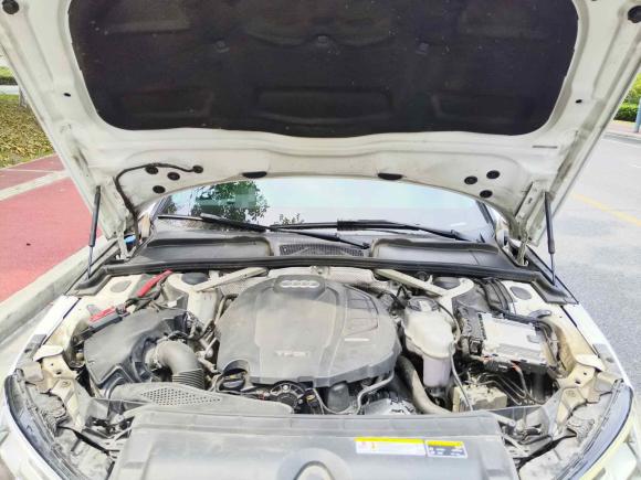 [南京·苏A] 二手奥迪奥迪A4L2019款 40 TFSI 时尚型 国VI