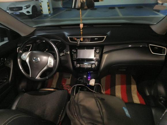 [广州·粤A] 二手日产奇骏2014款 2.5L CVT尊享版 4WD