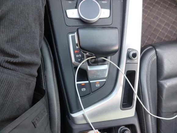 [芜湖·皖B] 二手奥迪奥迪A4L2018款 30周年年型 40 TFSI 时尚型