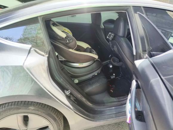 [青岛·鲁B] 二手特斯拉Model 32020款 标准续航后驱升级版