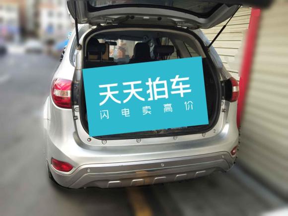 [深圳·粤M] 二手江铃驭胜S3502013款 2.4T 自动四驱柴油豪华版5座