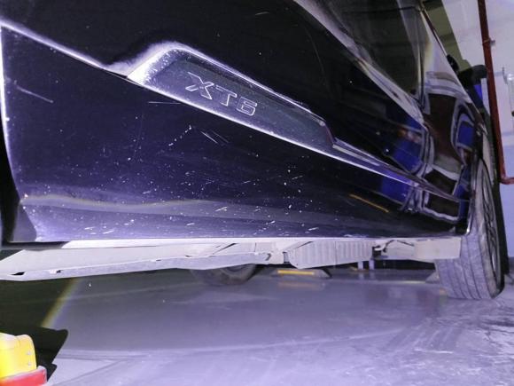 [武汉·鄂W] 二手凯迪拉克凯迪拉克XT62021款 2.0T 七座四驱豪华型