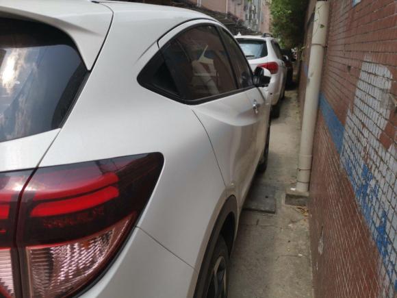 [佛山·粤T] 二手本田缤智2017款 1.8L CVT两驱先锋型