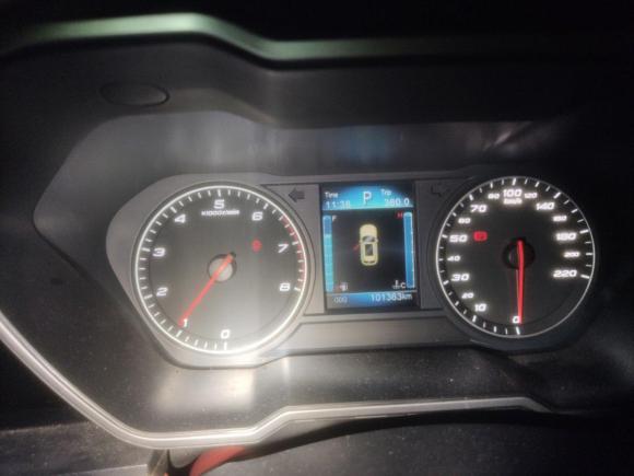 [南昌·赣A] 二手众泰众泰T7002017款 1.8T 双离合尊享型