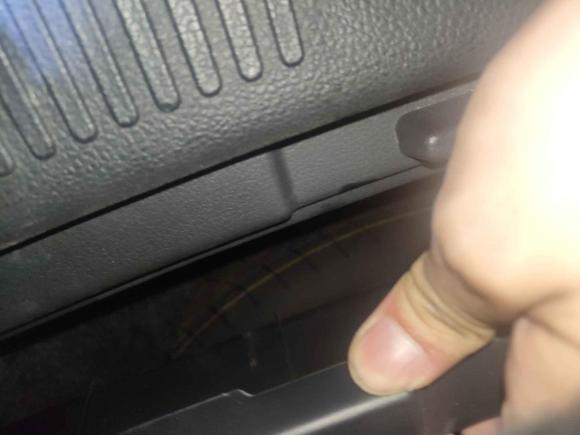 [无锡·苏A] 二手名爵名爵HS2018款 30T 自动两驱Trophy荷尔蒙燃情版 国V