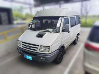 依维柯依维柯得意2014款 2.8T-A35 NJ6494ACZ43S4