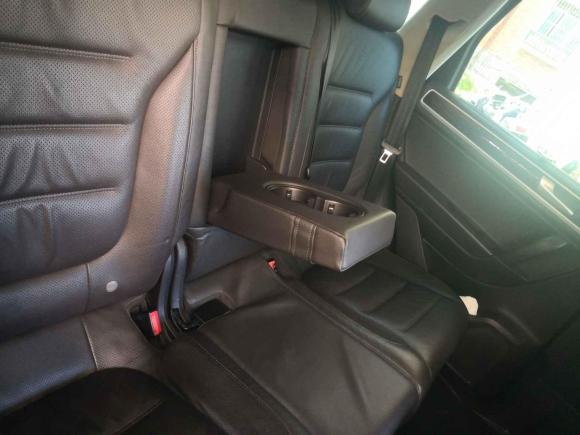 [上海·沪B] 二手大众途锐2011款 3.0TSI 高配型