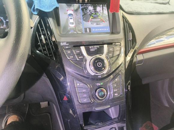 [上海·沪E] 二手比亚迪秦新能源2014款 1.5T 酷黑骑士旗舰型