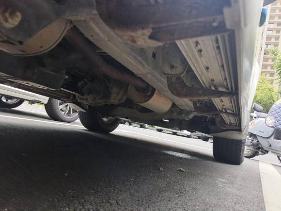 [合肥·皖H] 二手江铃驭胜S3502016款 2.0T 手动四驱汽油豪华天窗版5座