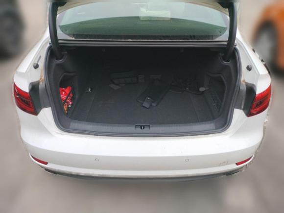 [上海·沪F] 二手奥迪奥迪A4L2017款 Plus 40 TFSI 时尚型