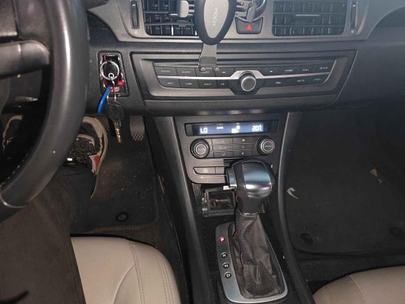 [上海·沪A] 二手荣威荣威e5502016款 尊享版