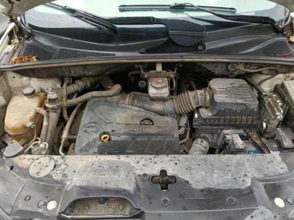 [济南·鲁A] 二手比亚迪比亚迪S72015款 2.0T 升级版 自动尊贵型