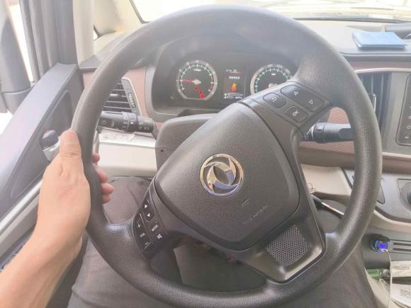 [上海·沪C] 二手东风风行菱智2020款 M5L 1.6L 豪华型 7座