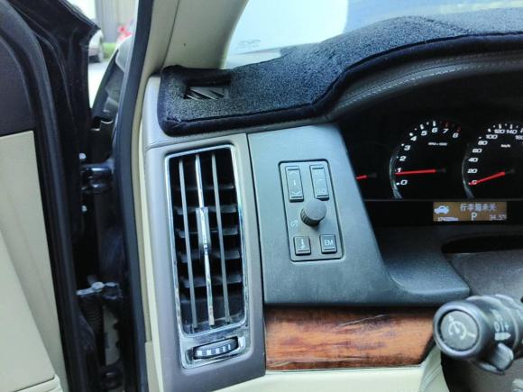 [上海·沪C] 二手凯迪拉克SLS赛威2011款 2.0T 豪华型