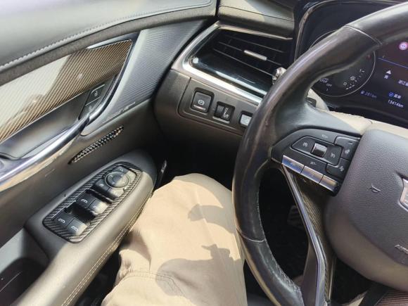 [宁波·浙B] 二手凯迪拉克凯迪拉克XT62020款 28T 六座四驱铂金运动版