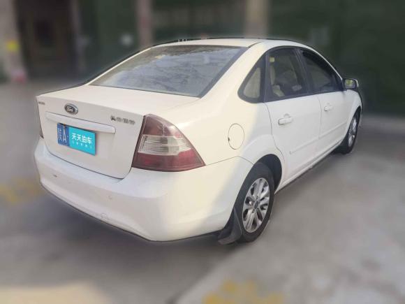 [西安·陕A] 二手福特福克斯2012款 三厢经典 1.8L 自动时尚型