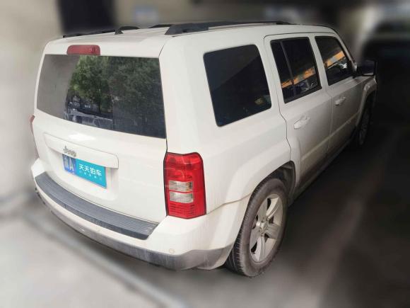 [杭州·浙A] 二手Jeep自由客2012款 2.4 运动版