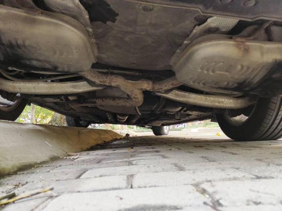 [南京·苏A] 二手荣威荣威9502012款 2.4L 豪华版