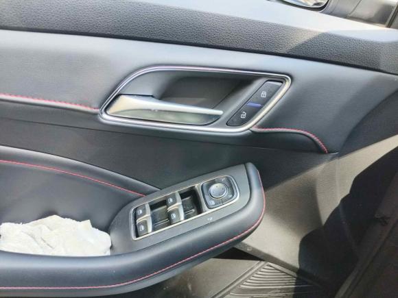 [上海·沪A] 二手名爵名爵6新能源2020款 1.5T 混动领潮豪华版