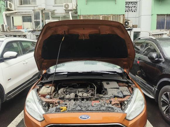 [常州·苏D] 二手福特福克斯2015款 两厢 1.6L 手动舒适型